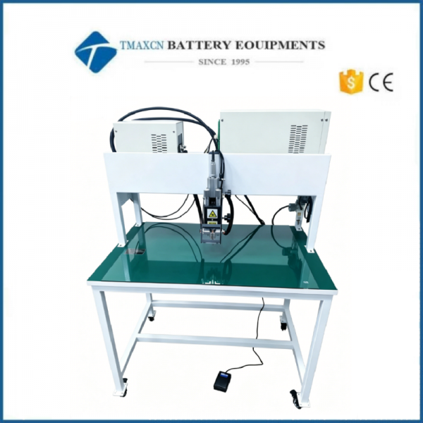 Gantry spot welder